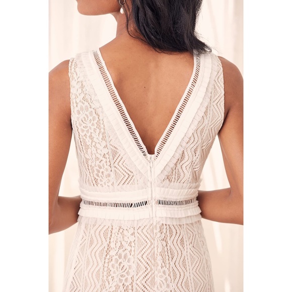 NWT Lulus Garden Soirée White Lace Sleeveless Tiered Midi Dress - Picture 2 of 12